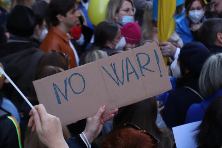 Guerra Russia-Ucraina, come prepararsi agli attacchi hacker