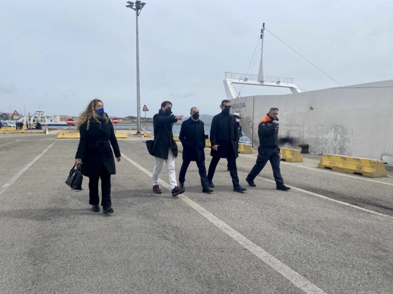 La Maddalena, sopralluogo dell’assessore Salaris al porto