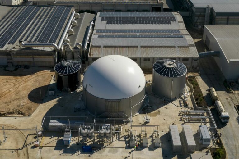 In Puglia inaugurato il primo impianto che produce biogas dai rifiuti