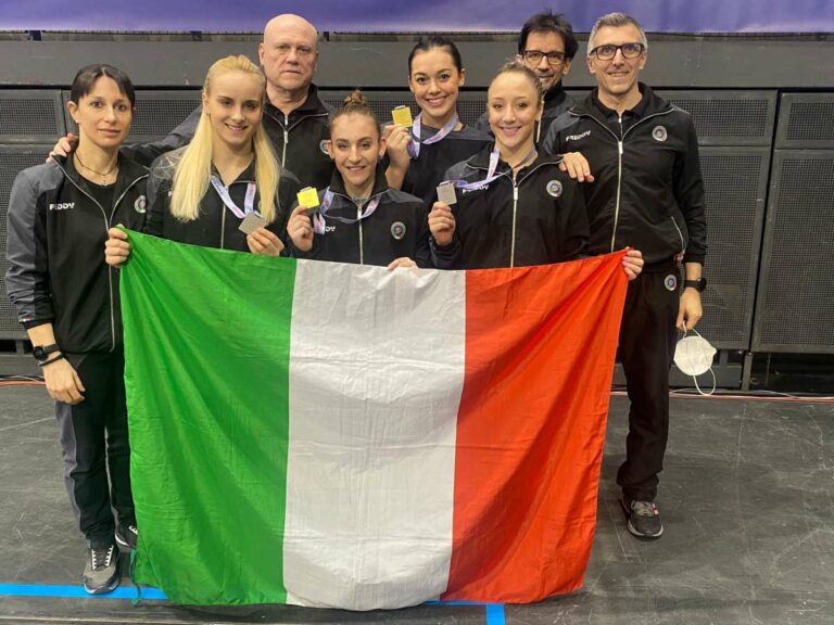 ‘Manita’ delle azzurre di artistica a Stoccarda