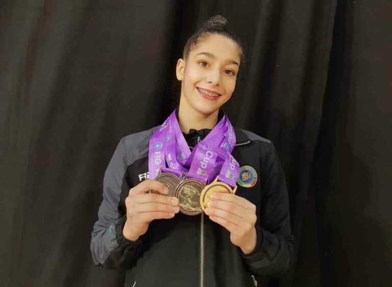 Sofia Raffaeli torna dalla Grecia con 3 ori e un argento