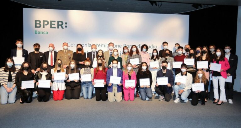 Bper Banca, 267 borse di studio a studenti meritevoli in tutta Italia
