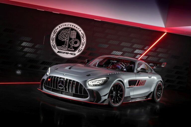Performance illimitate con la nuova Mercedes-AMG GT Track series