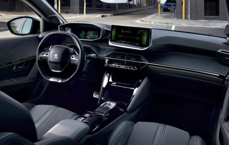 Peugeot 208 e 2008 con nuovo selettore del cambio automatico