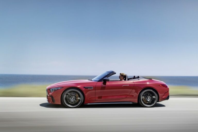 Mercedes-Amg SL, la roadster “2+2” dal cuore sportivo