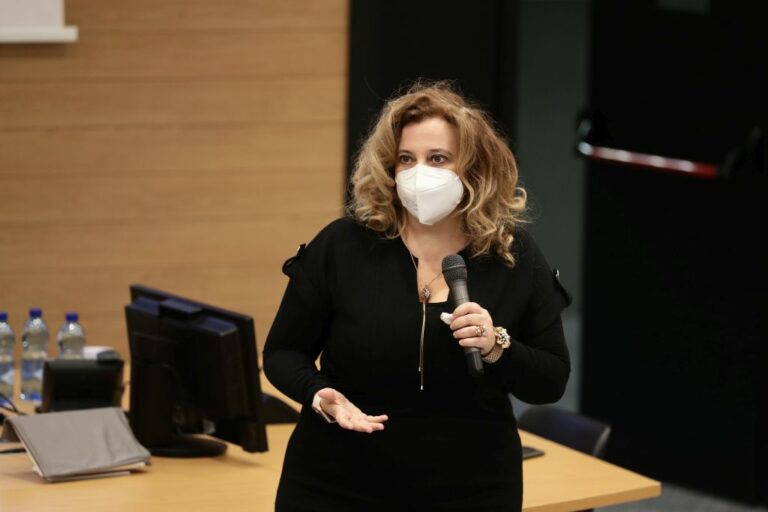 Corso Dostoevskij, Rettrice Milano-Bicocca “Non era censura”