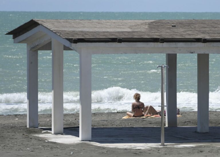 Balneari. Abruzzo, Marsilio “Il governo deve rivedere la norma”