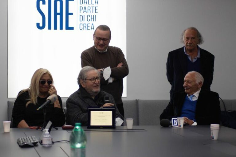 Siae, Microfono d’oro a Vincenzo Mollica