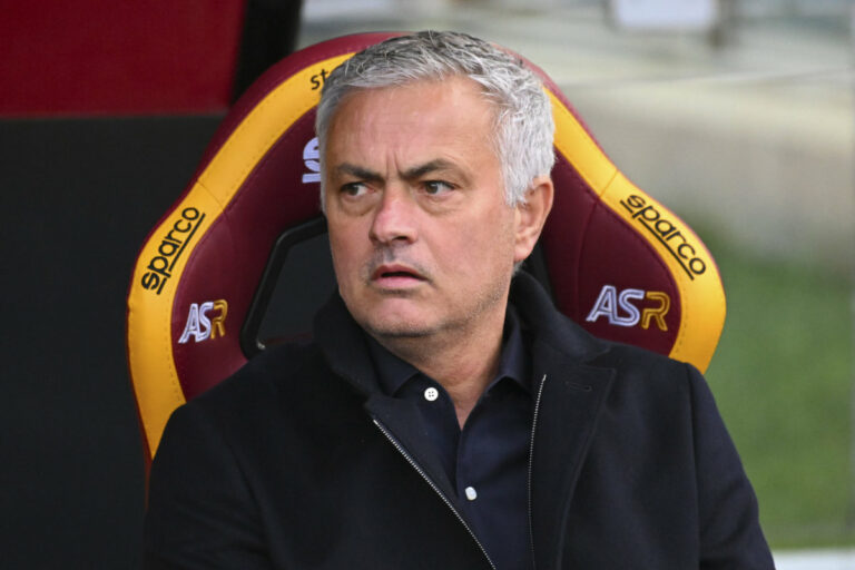 Mourinho “Abbiamo due obiettivi, ogni gara è decisiva”