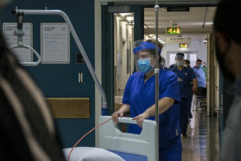 Covid, Malta allenta le misure ma in ospedale situazione difficile