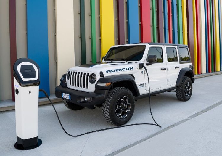 Suv Jeep 4xe più venduti nel mercato veicoli a basse emissioni
