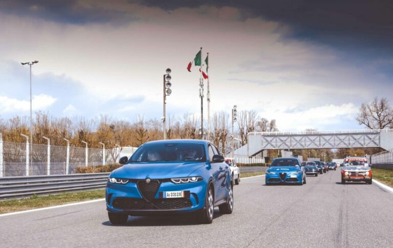 Alfa Romeo Tonale fa il pieno di “passione” a Monza