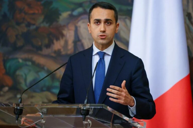 Ucraina, Di Maio “Negazionismo dà linfa a Putin per andare avanti”