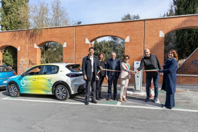 A Castel Gandolfo 18 punti di ricarica per veicoli elettrici
