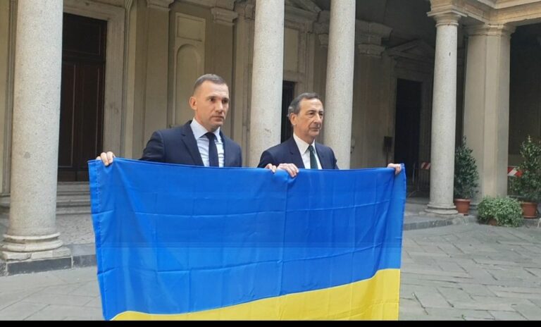 Ucraina, a Milano un servizio telefonico per orientare famiglie in fuga
