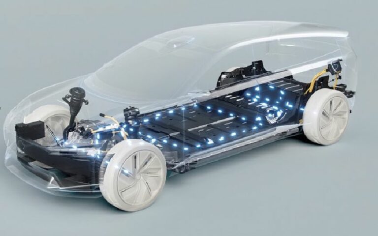 Volvo investe in Storedot per tecnologia ricarica batterie