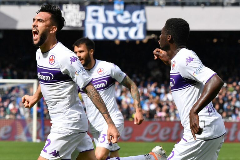 Il Napoli crolla al Maradona contro la Fiorentina