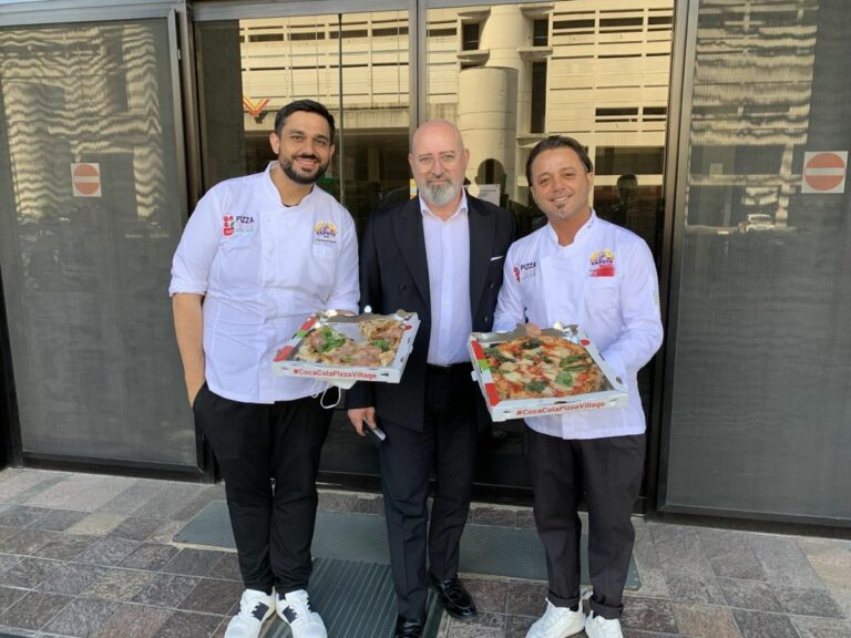 E.Romagna, Bonaccini accoglie la pizza gemellata dei maestri napoletani