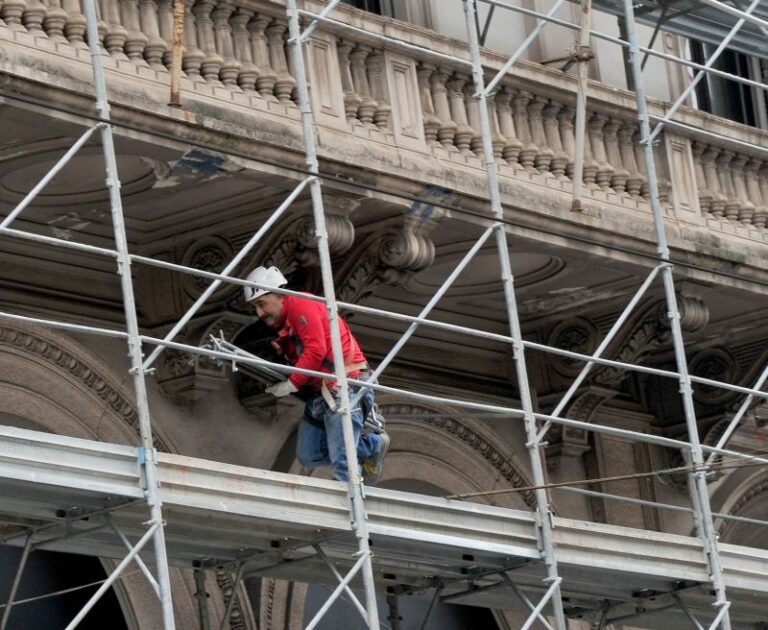 Edilizia residenziale pubblica in Sardegna, audizione in Consiglio