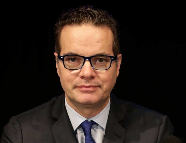 Klaus Davi fa coming out in tv “Da piccolo ero un gay bullo, menavo chi mi aggrediva”