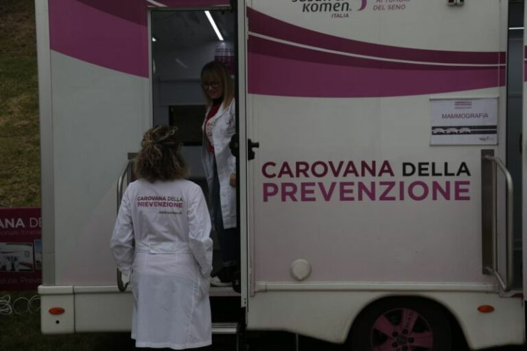 Tumori del seno, a Roma il Villaggio della Salute di “Race for the Cure”