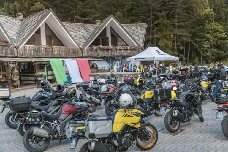 Suzuki, aperte le iscrizioni per il V-Strom Day 2022