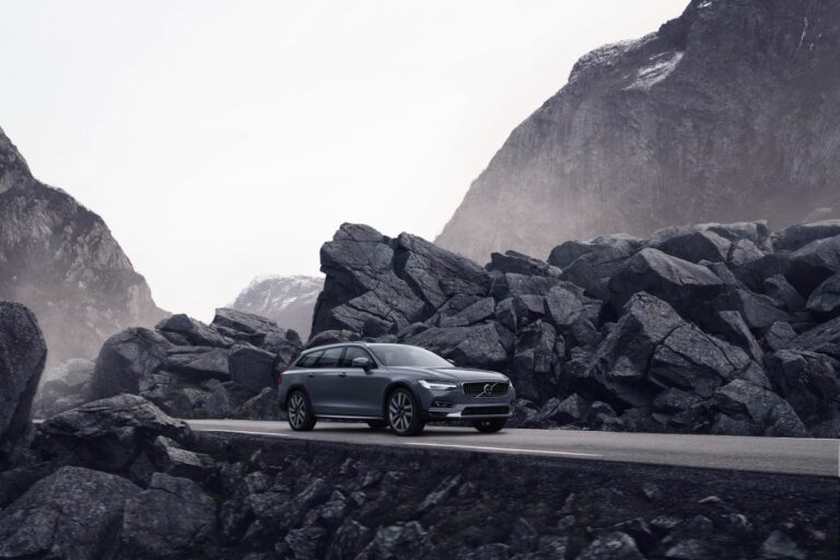 Volvo, in aprile vendite auto elettrificate in aumento al 38,4%