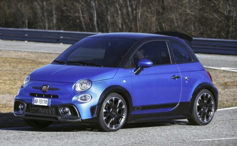 Serie speciale Abarth 695 Tributo 131 Rally
