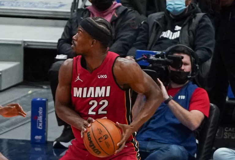 Miami e Phoenix vincono e si portano sul 3-2