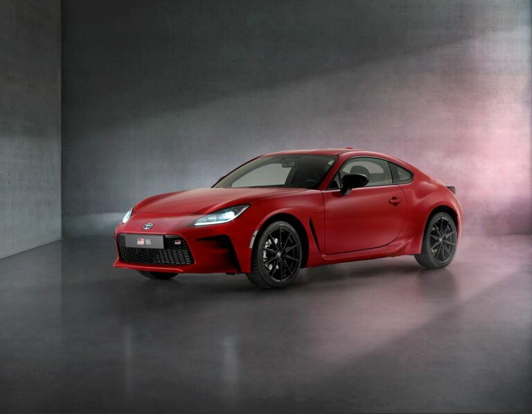 Al via gli ordini per la nuova Toyota GR86