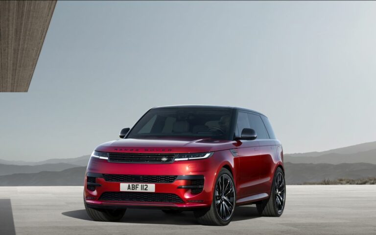 Debutta la nuova Range Rover Sport