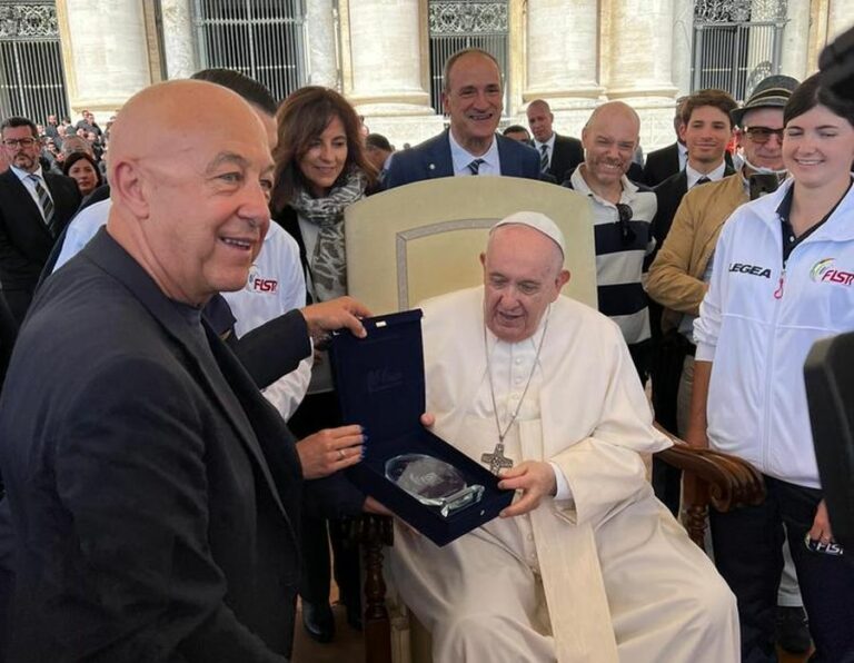 Fisr da Papa Francesco per i 100 anni
