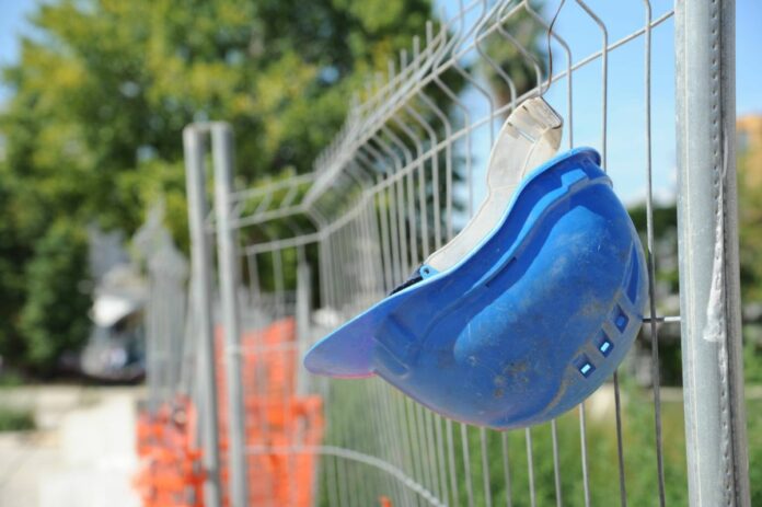 Caschetto antinfurtunistico cantieri