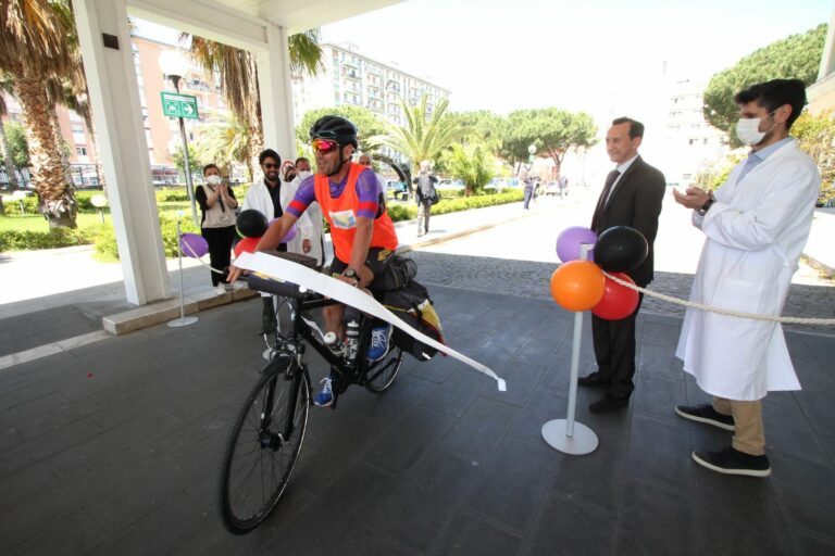 In bici per campagna su donazione organi, partito da Ragusa fa tappa all’Ismett
