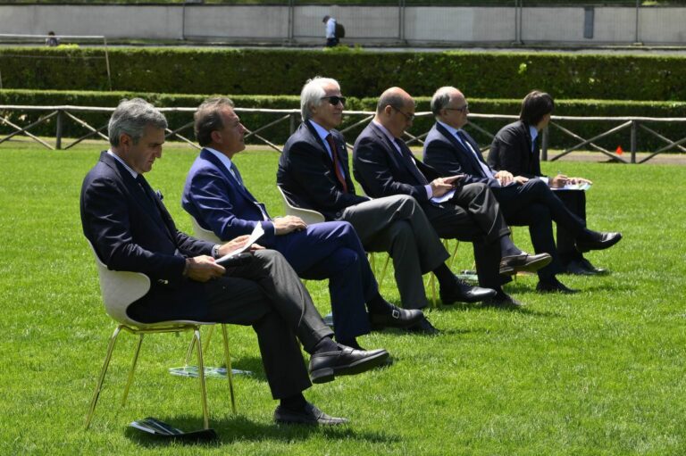 Torna Piazza di Siena, Di Paola “Grande spettacolo”