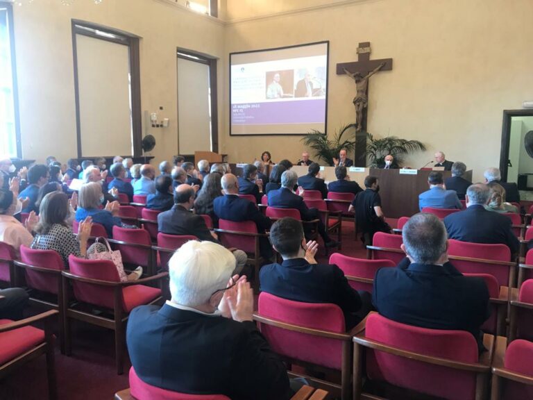 Università Cattolica, Rettore Anelli “noi al servizio della società”