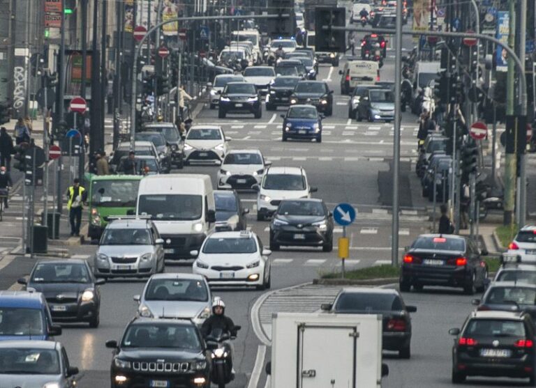 EU commission starts procedures against Malta over used imported cars
