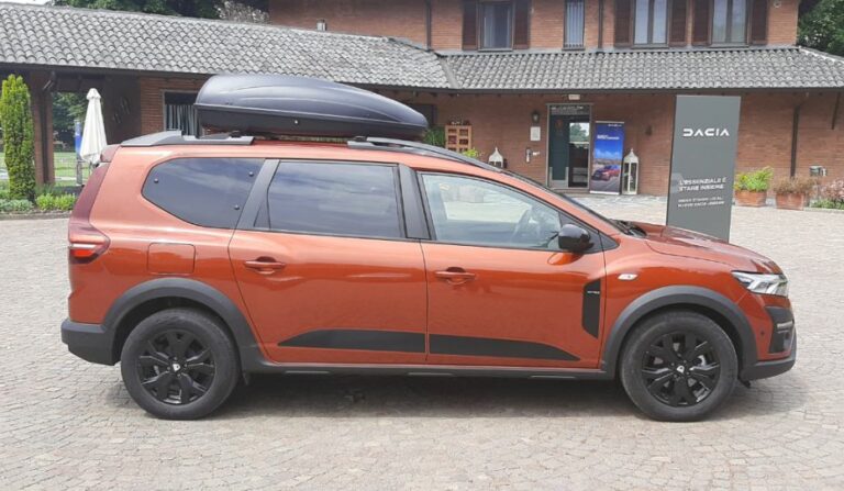 Nuovo Dacia Jogger, modulare e versatile fino a 7 posti