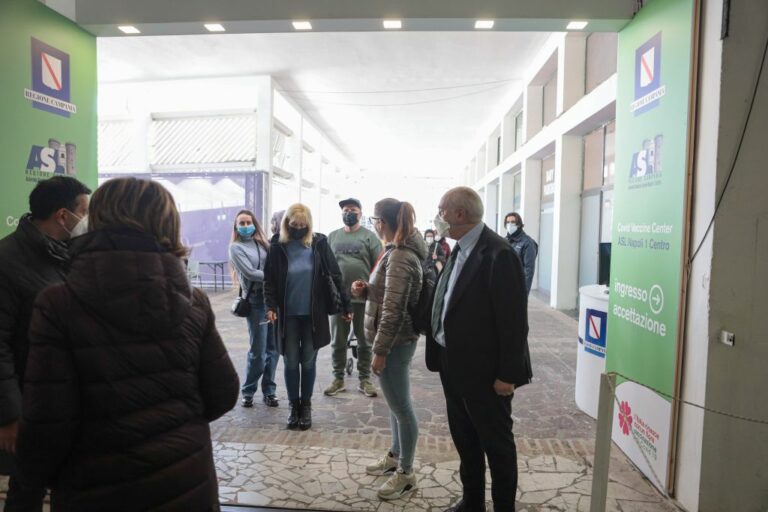 Covid, 22.438 nuovi positivi e 114 decessi nelle ultime 24 ore