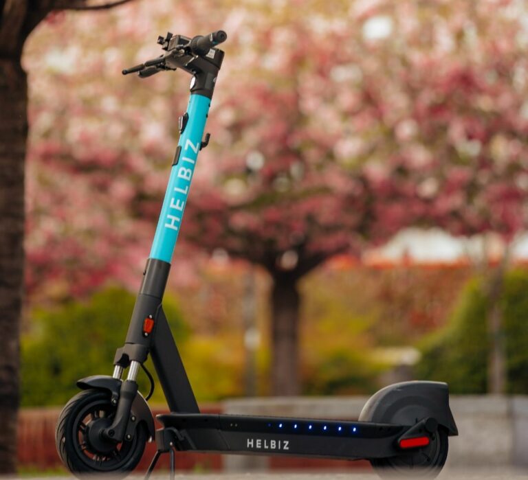 Helbiz official partner di Piazza di Siena per la Green Economy