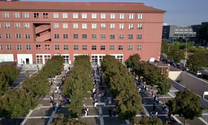 Test di Medicina alla Bicocca, ingressi contingentati degli studenti visti con il drone