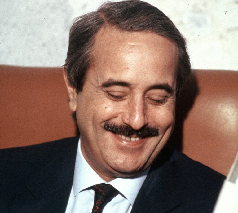Giovanni Falcone un eroe per 2 italiani su 3