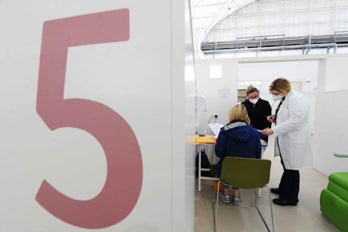 AL VIA LA QUARTA DOSE DI VACCINO ANTI-COVID