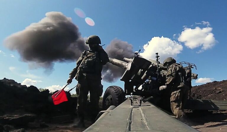 Ucraina, i russi avanzano a est