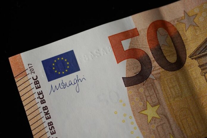 la firma di Mario draghi sulle banconote