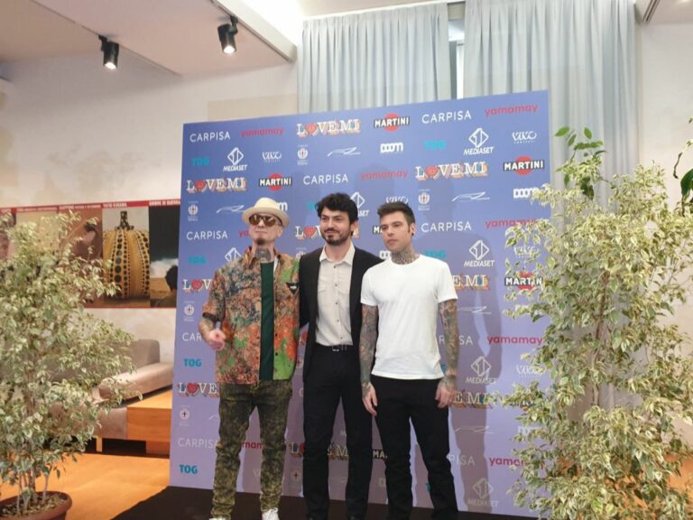 Fedez e J-Ax di nuovo insieme per concerto benefico il 28/6 a Milano