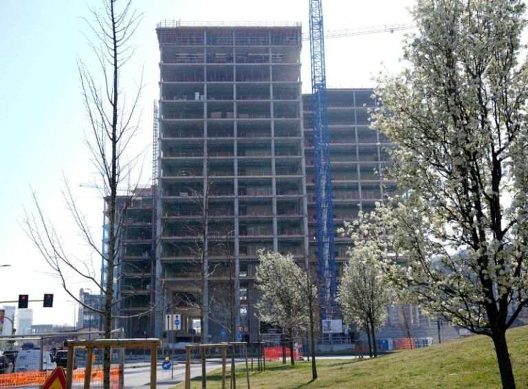 Immobiliare, nel quarto trimestre mercato in calo