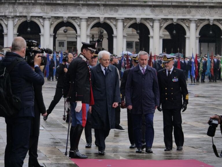 Mattarella a Venezia per i 60 anni della scuola navale militare Morosini