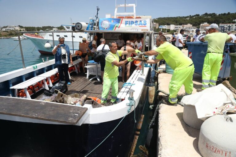 Con “Pulifondali” 45 quintali di rifiuti “pescati” e riciclati