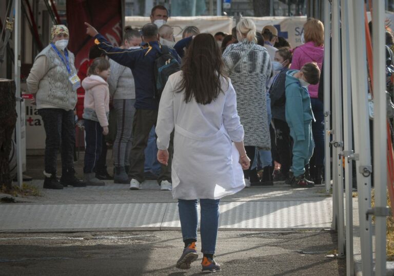 Covid, 8.512 i nuovi positivi in Italia, 70 le vittime